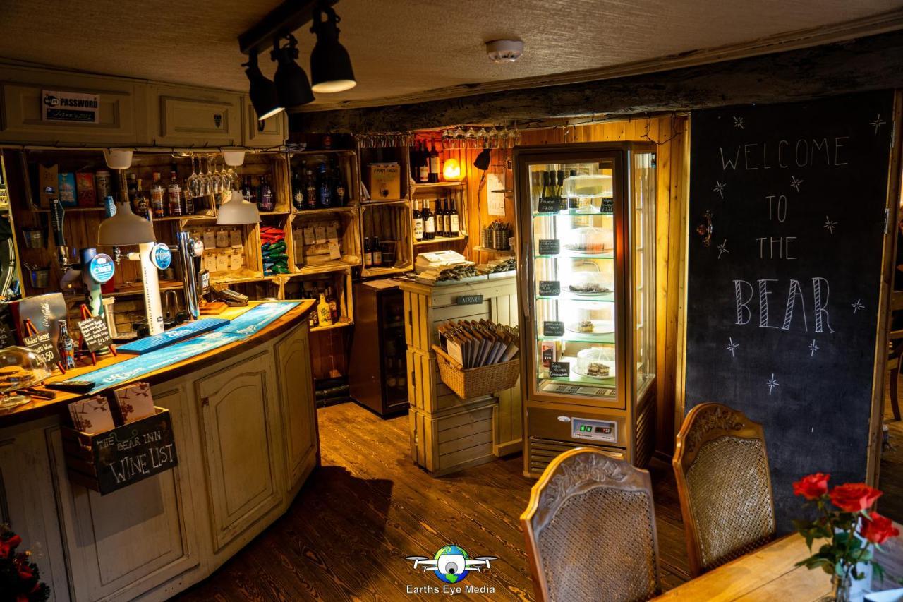 The Bear Inn Llandovery Kültér fotó